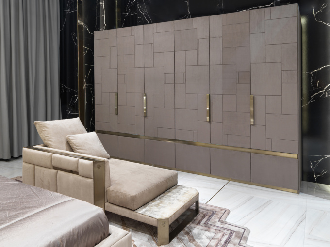 Шезлонг Previous Next Blazing