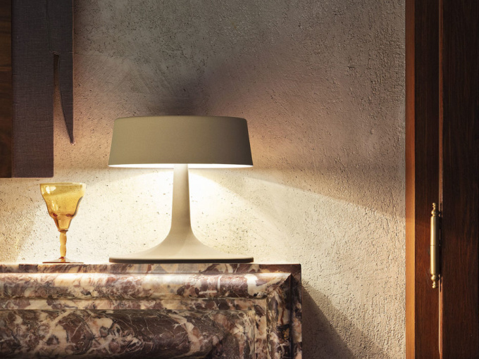 Настольна лампа China 