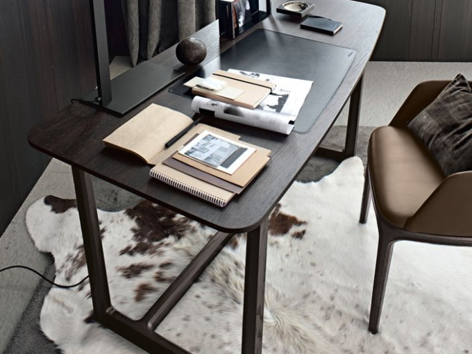 Стол письменный Concorde