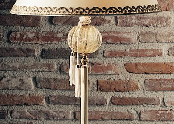 Настольная лампа TL2