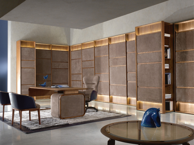 Книжкова полиця Club