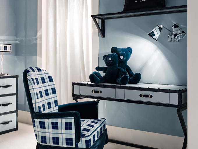 Письменный стол  0175