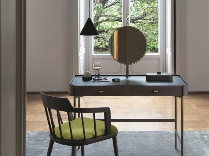 Туалетный столик Dafto