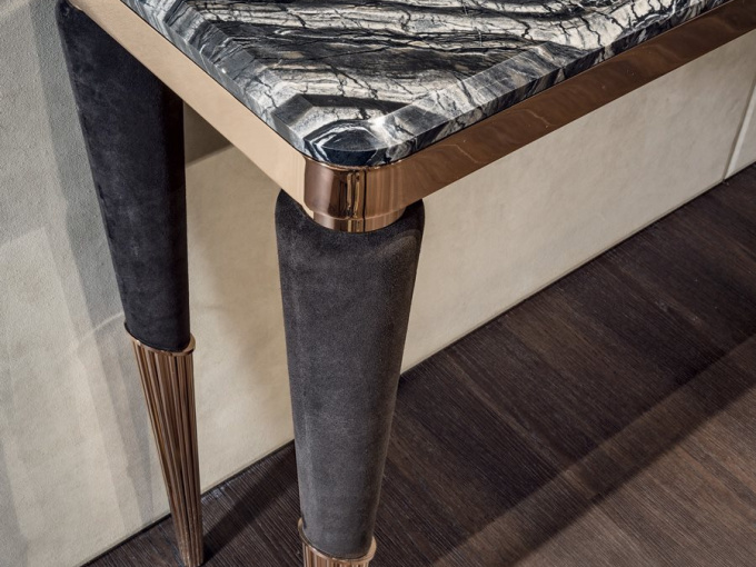 Консоль Odette