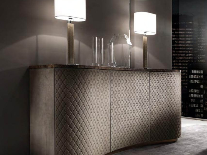 настільна лампа Adler