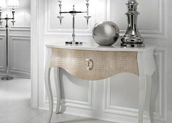 Консоль Hilton