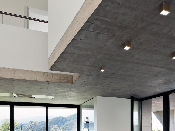 Стельовий світильник Three