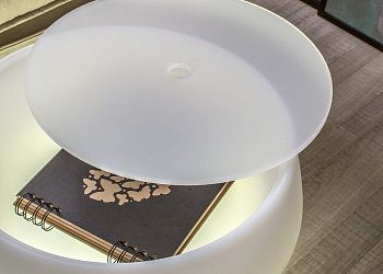 Журнальный столик Maki