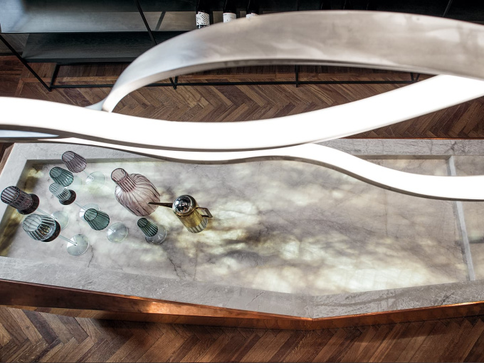 Люстра Tape light