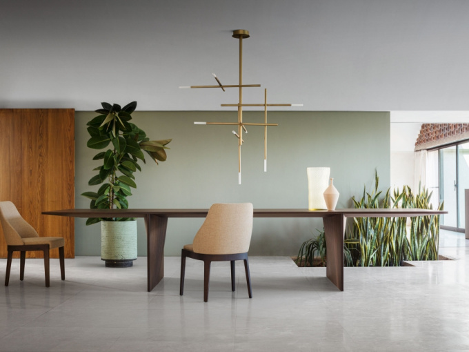 Стол обеденный Ava Table