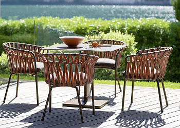 Журнальний столик  Plinto