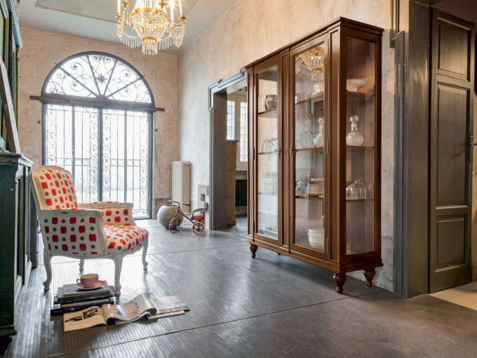 Витрина Ambra