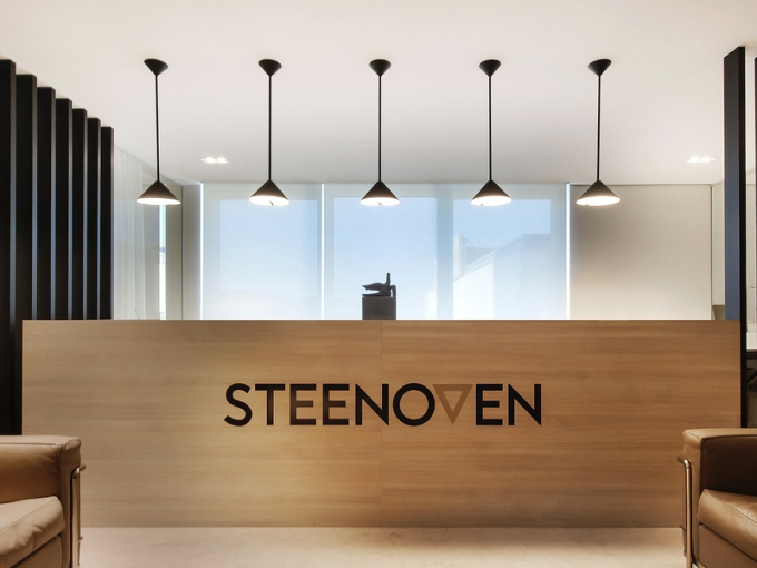 Стельовий світильник Nod