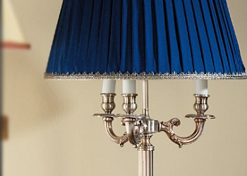 Лампа настільна 606