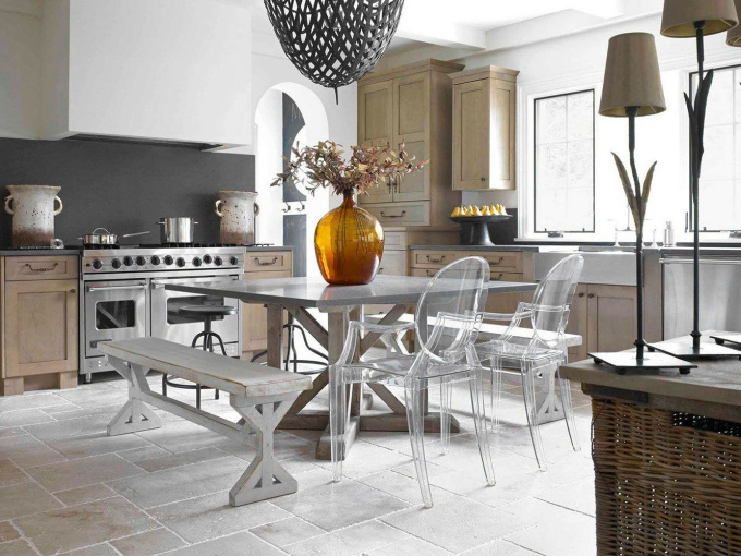 Стул Louis Ghost  