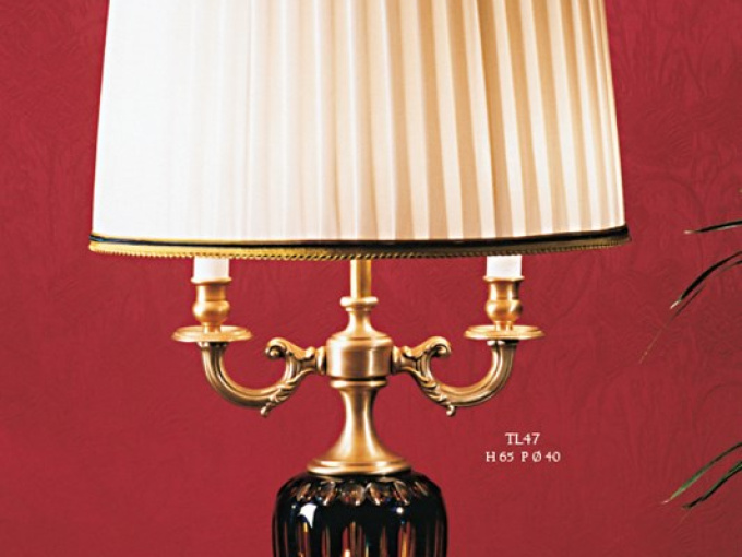 Настольная лампа TL47