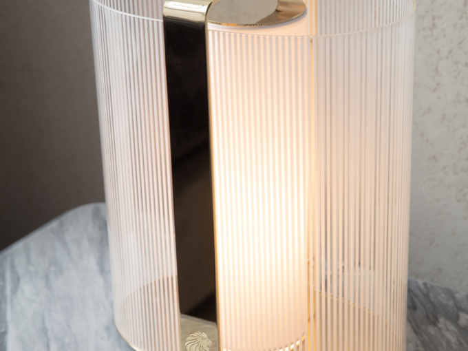 Торшер Charisma