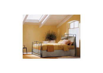 Кпрвать Versilia