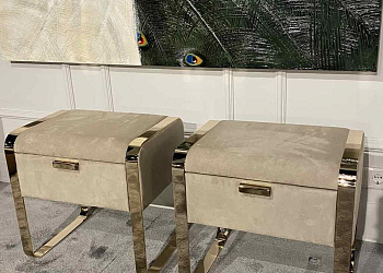 Приліжкові тумби Elvis