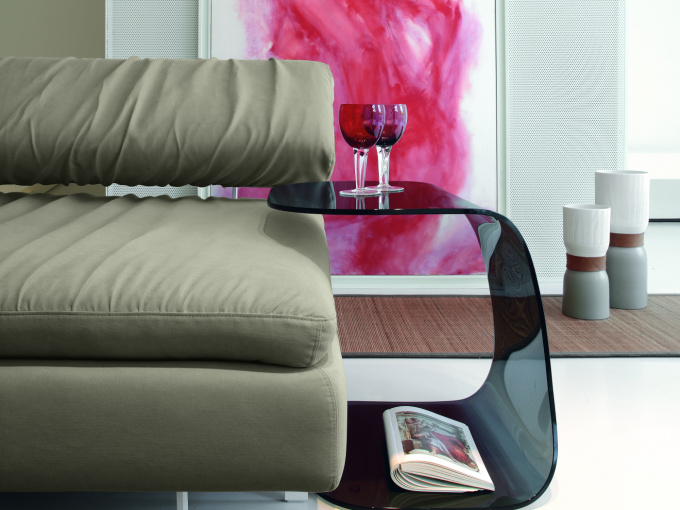 Журнальный столик Beside