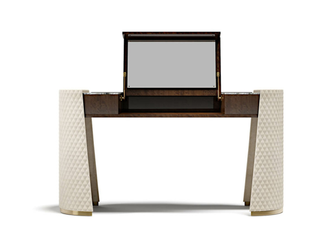 Консоль Majestic