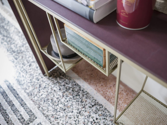 Консоль Tokyo