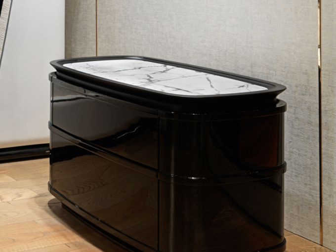 Тумбочка Nomos