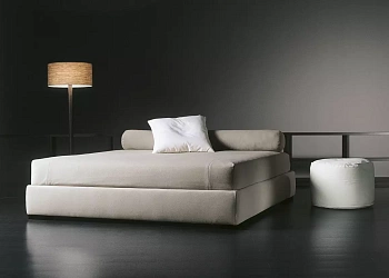 Кровать Derek