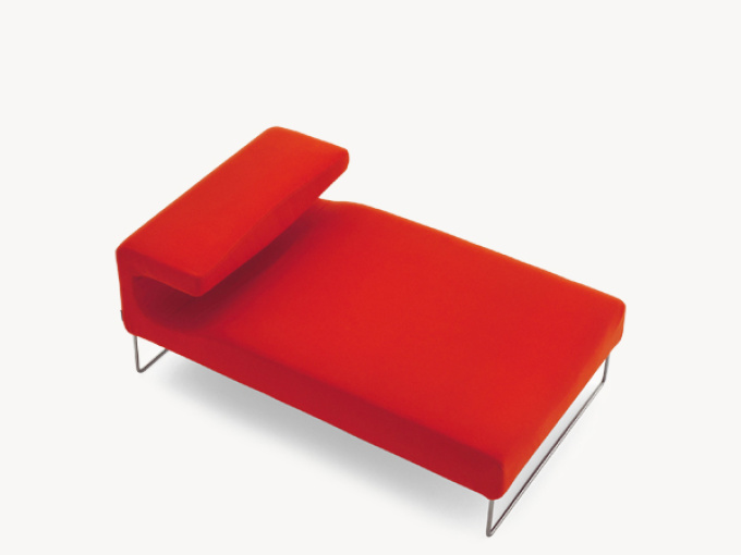 Шезлонг Patricia Urquiola