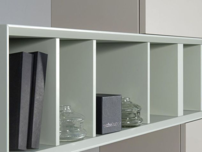 Книжная композиция Intralog