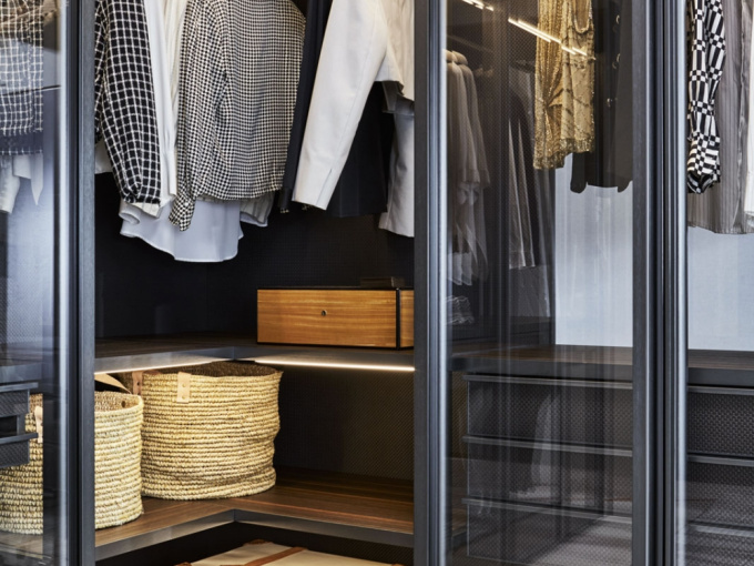 Шкаф Gliss-master-glass