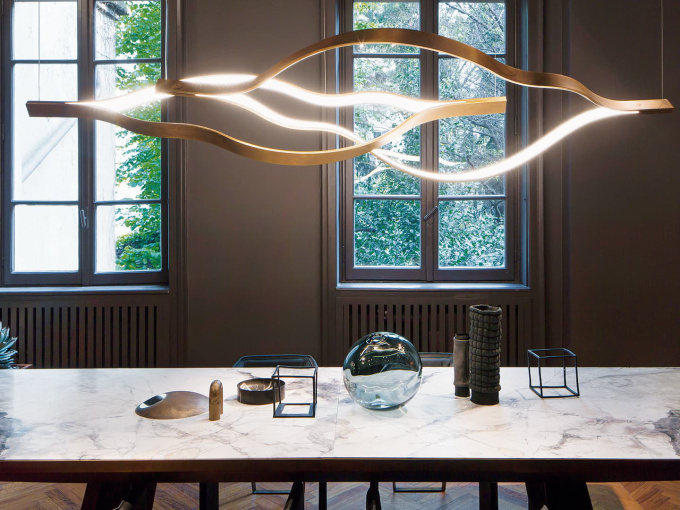 Стол Stealth table