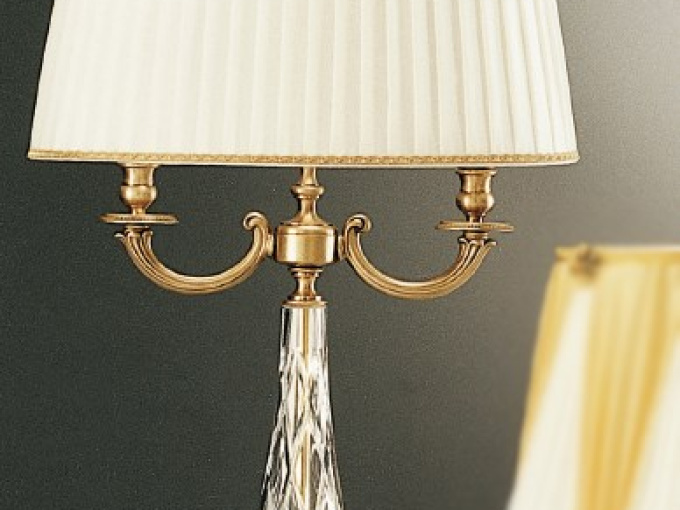 Настольная лампа 571