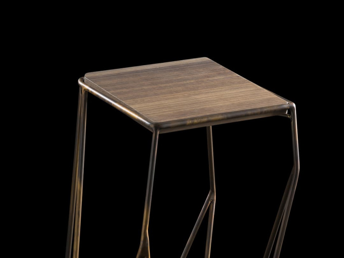 Столики W-TABLE